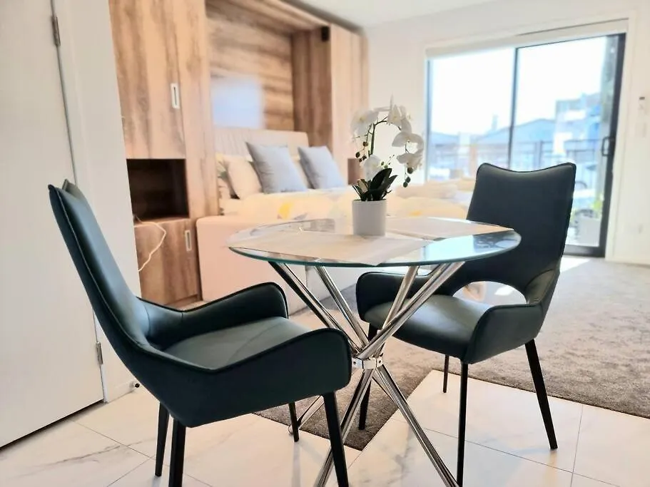 Sunny Cbd Studio On Wilmer Christchurch Apartment