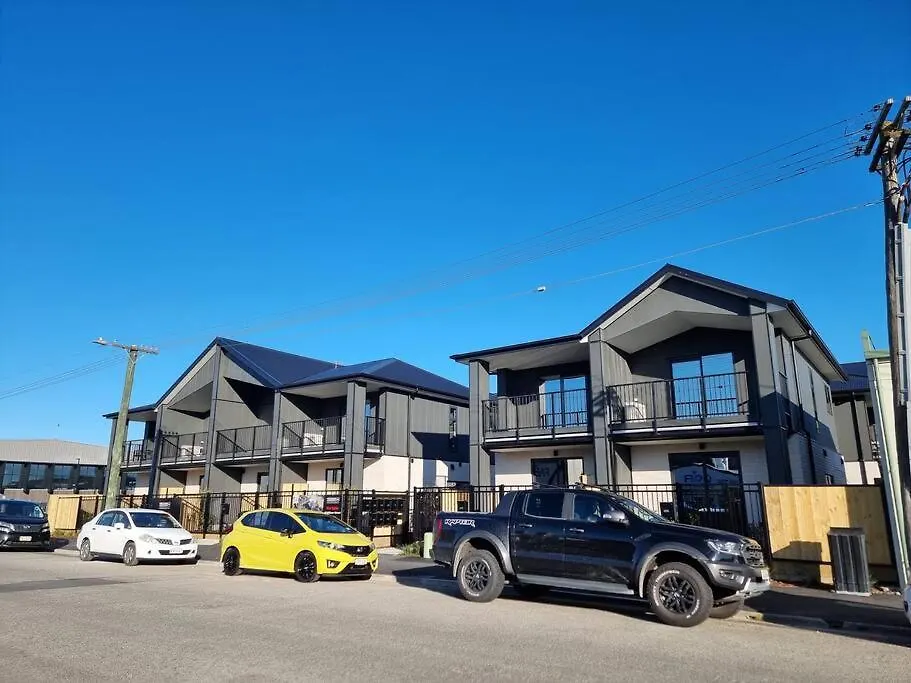 Sunny Cbd Studio On Wilmer Christchurch